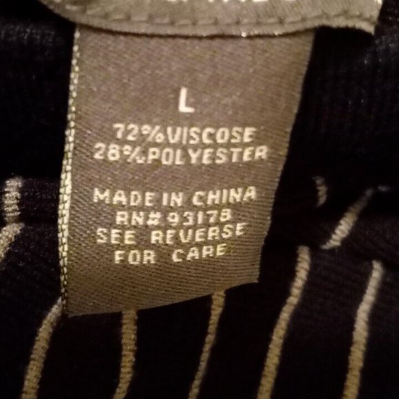 Chelsea & Theodore Skater Skirt Womens Size L Knit Black White Grid Pattern - Picture 3 of 3